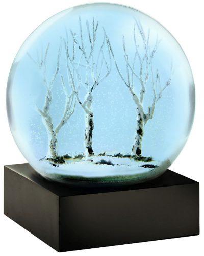 Cool Snow Globes Glas Schneekugeln Scandinavian Lifestyle Magazin   Cool Snow Globes Winterabend Höhe 126 Cm 1 400x501 