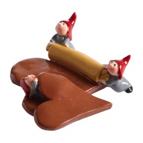 Nääsgränsgården 3 Tomte backen Höhe 8,5 cm rot, braun, grau